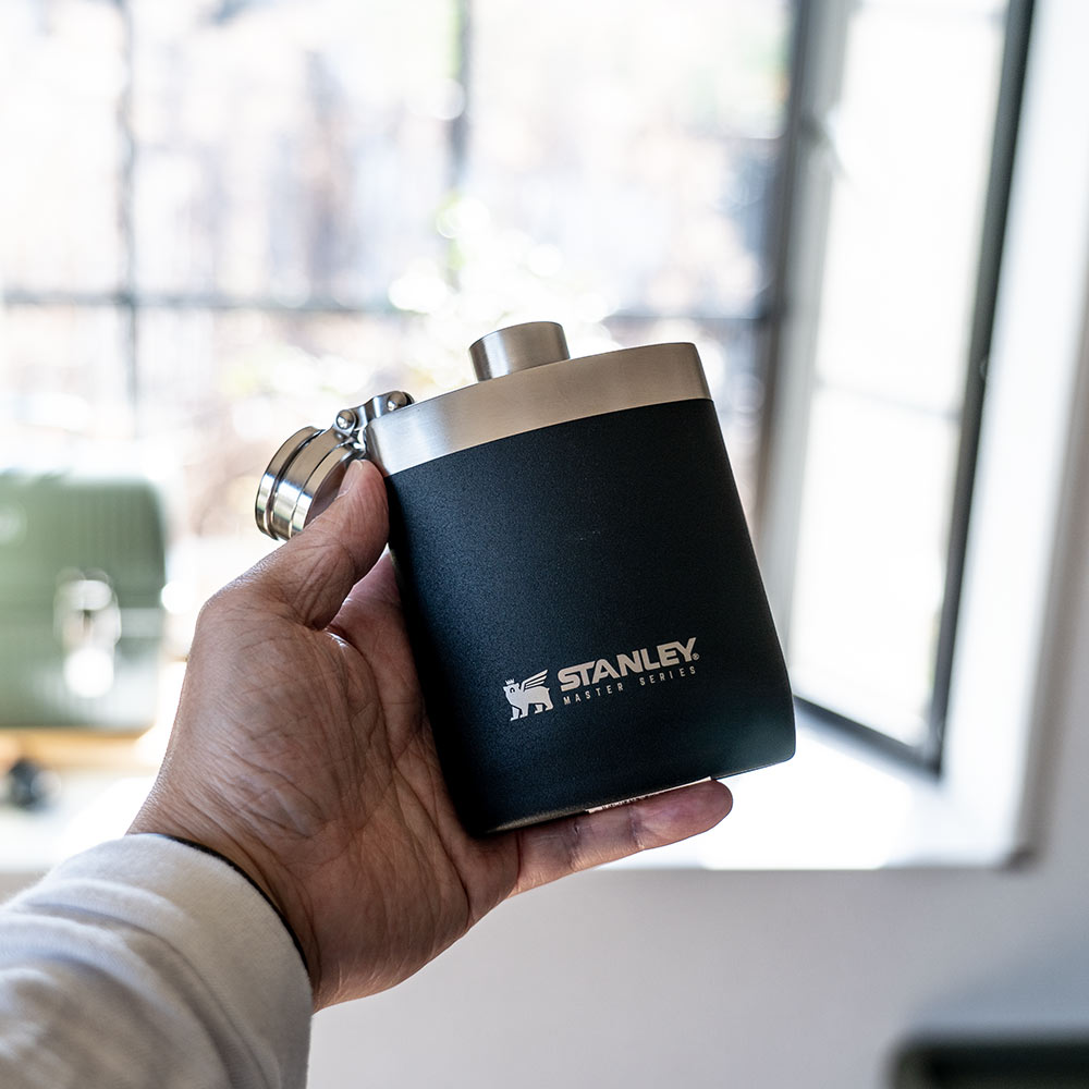 STANLEY マスターフラスコ(Stanley Master Flask 8oz - Black) STANLEY マスターフラスコ(Stanley Master Flask 8oz - Black)
