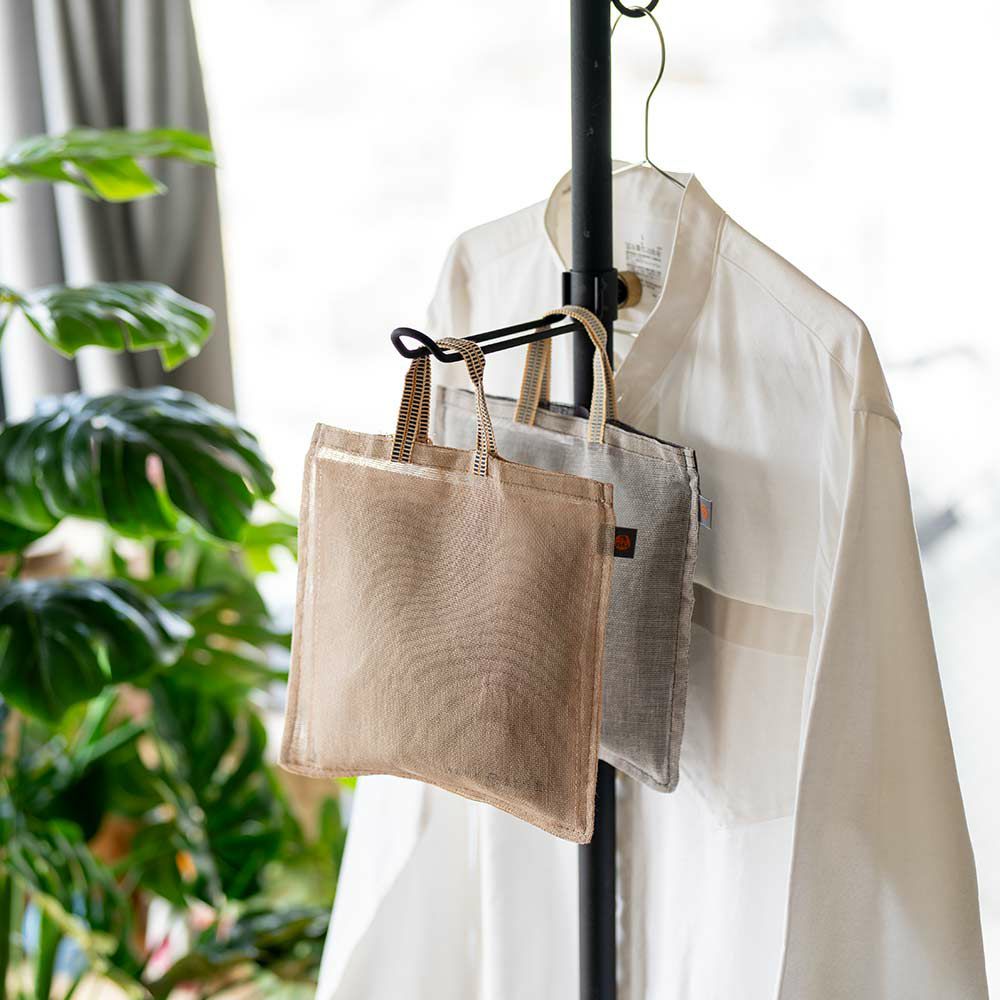 2wayで楽しめる、炭八2個&リバーシブルかや袋セット