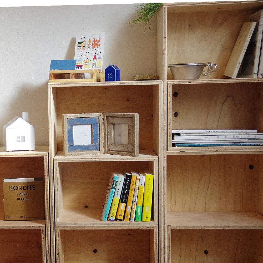 全品ポイント10倍中～！キューブボックスボックスシェルフ４収納シェルフ木箱什器レコード男前インテリア木製A4本棚カラーボックスおしゃれディスプレイラック棚ブックシェルフ文庫本雑誌文芸書新書埃よけCDDVD送料無料10P29Aug16