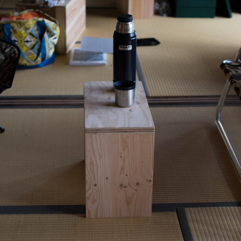 高さが選べるスツールオリジナル・スツール幅900mm高さ335mmor420mm奥行225mmディスプレイシェルフベンチ木製踏み台