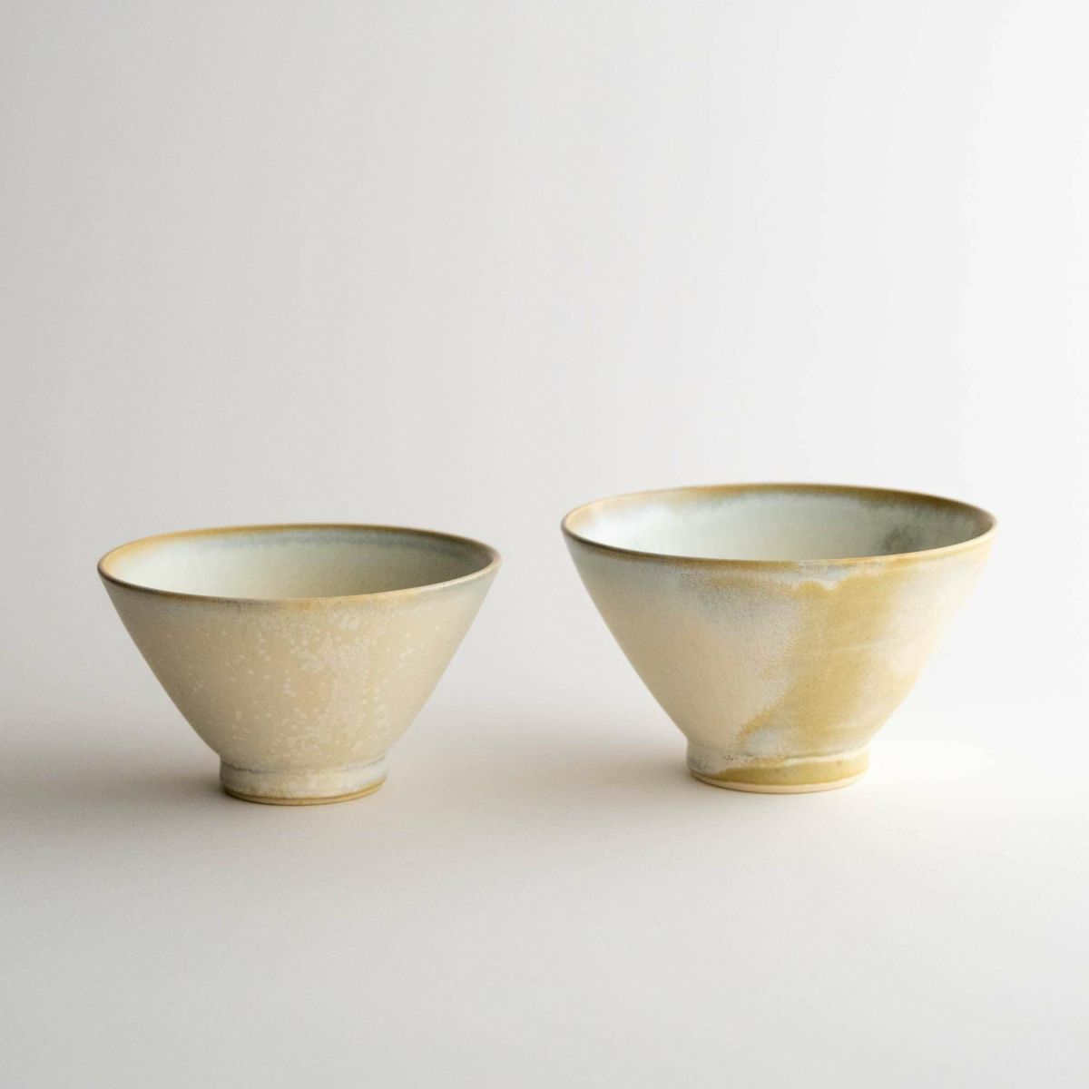 IDentity茶碗おぼろ雲波佐見焼オフホワイト全てが一点ものCRAFTSTOREオリジナルあなた専用ひとつずつに表情一つ一つの異なる味わい個性アイデンティティidentity長崎県