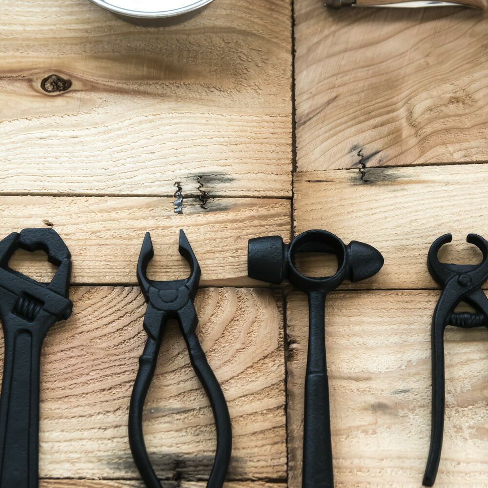 栓抜アイアンモチーフスパナ鉄製瓶ビール